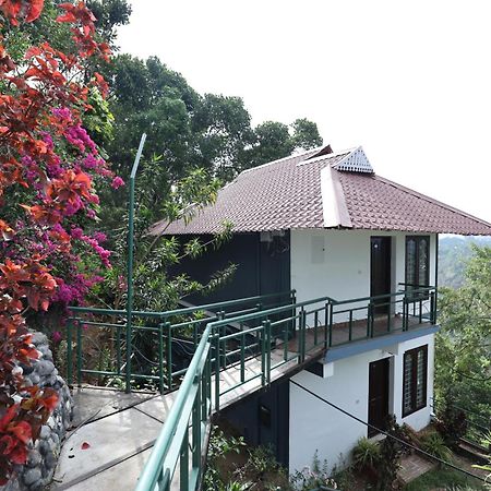 Lazo Golden Valley Resort , Munnar Bagian luar foto