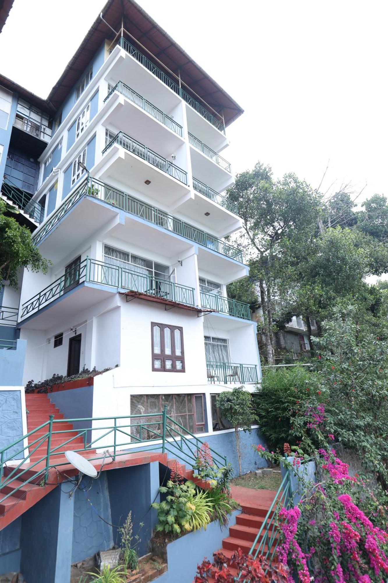 Lazo Golden Valley Resort , Munnar Bagian luar foto