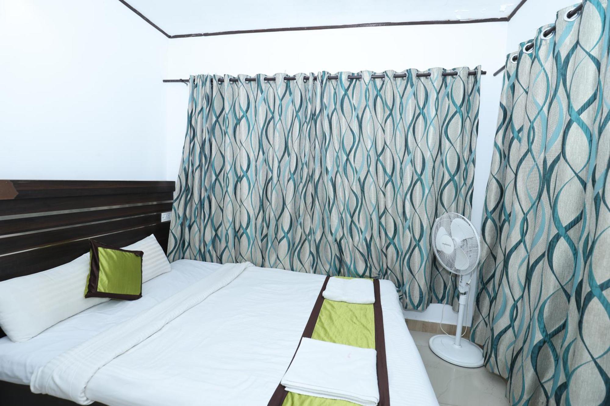 Lazo Golden Valley Resort , Munnar Bagian luar foto